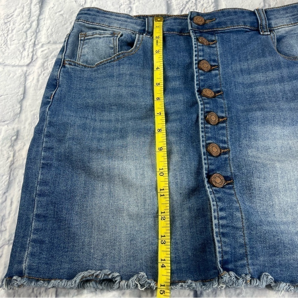 Indigo Rein Denim skirt, denim front button mini skirt, size 9/28 - Picture 5 of 8